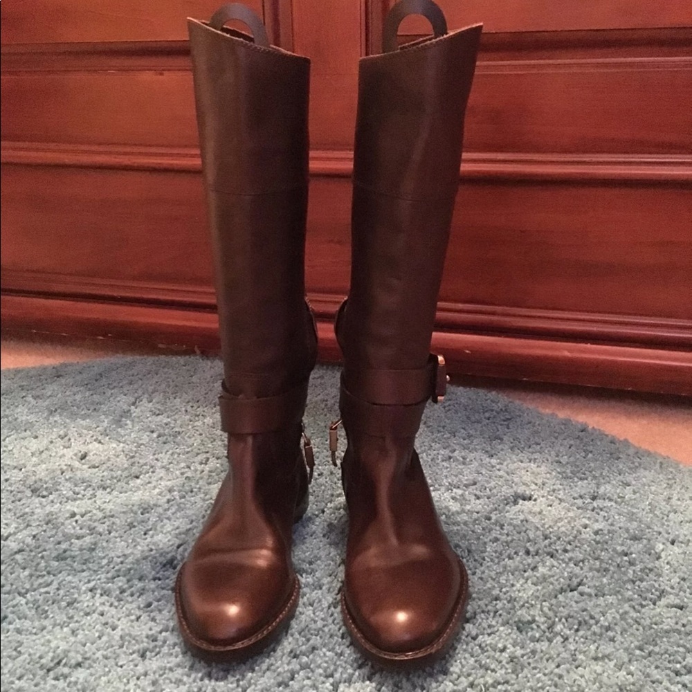 Burberry authentic new riding boot